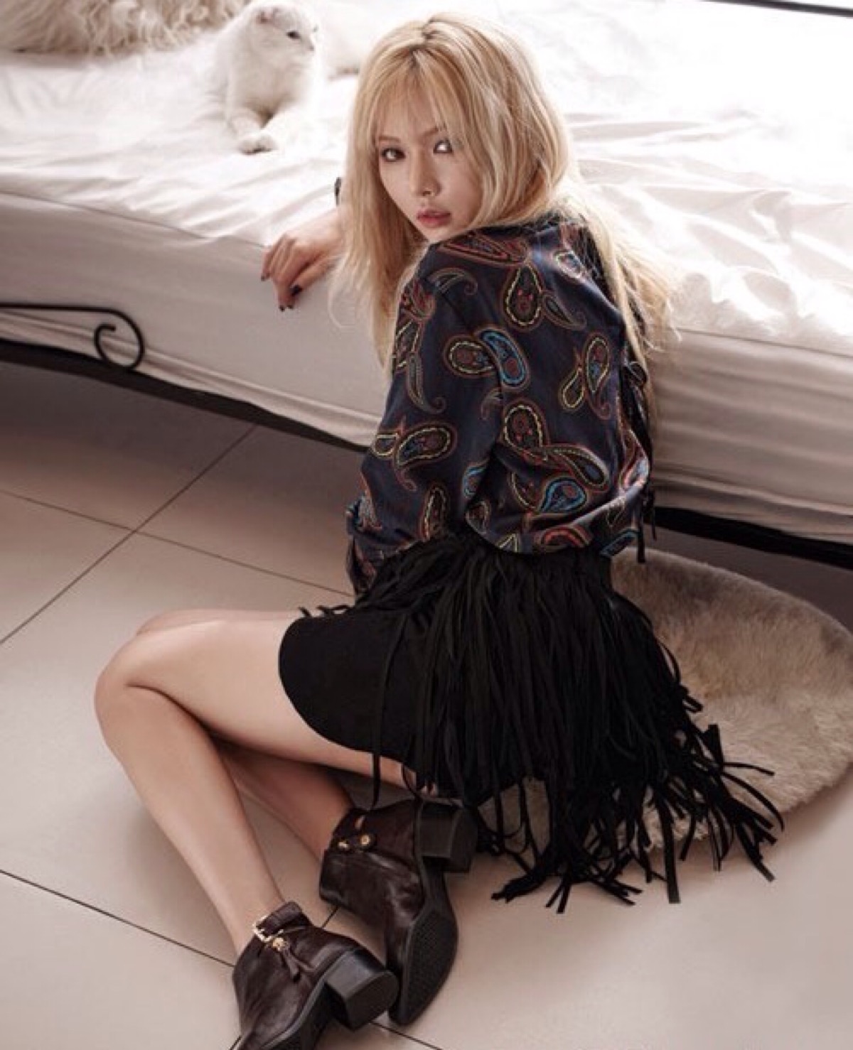 美女图片微信头像侧面_美女图片微信头像背影