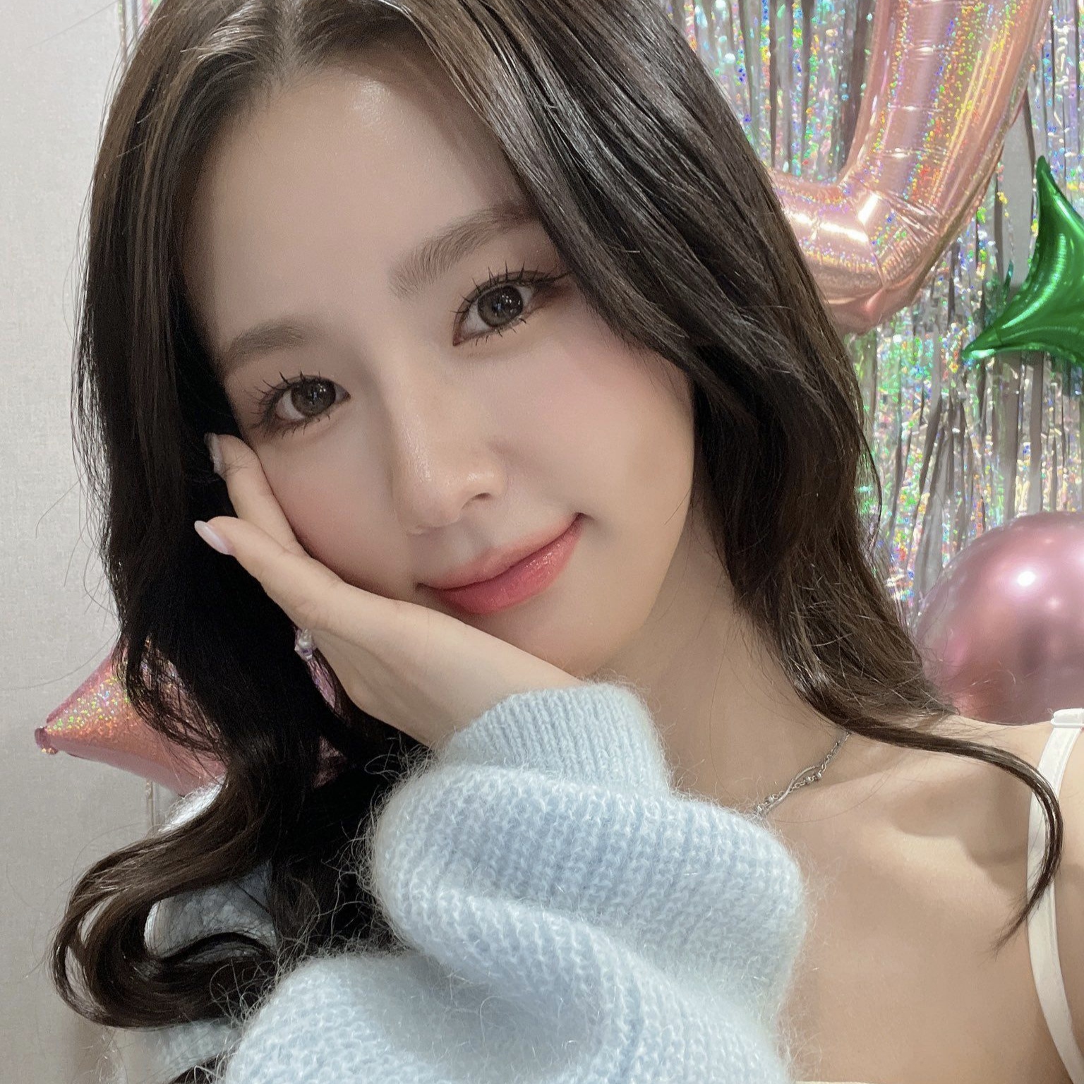 美女壁纸桌面_美女头像