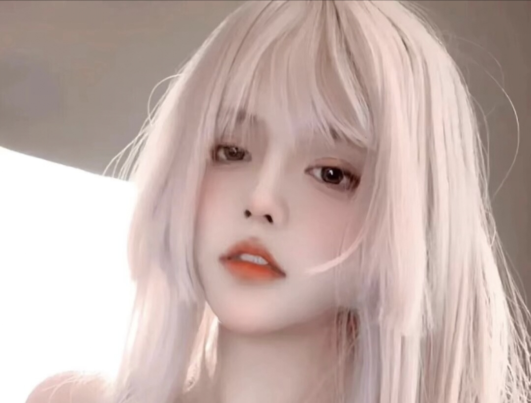 美女高雅造型_美女头像甜美背影