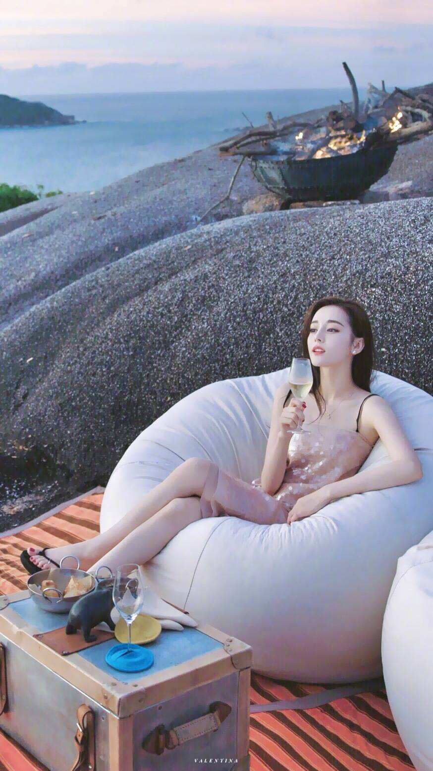 美女壁纸锁屏_美女头像清新自然