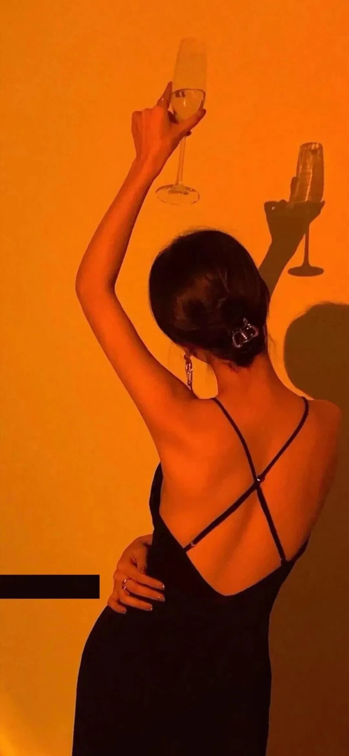 美女照片手机挡脸头像_美女照片头像真人图片