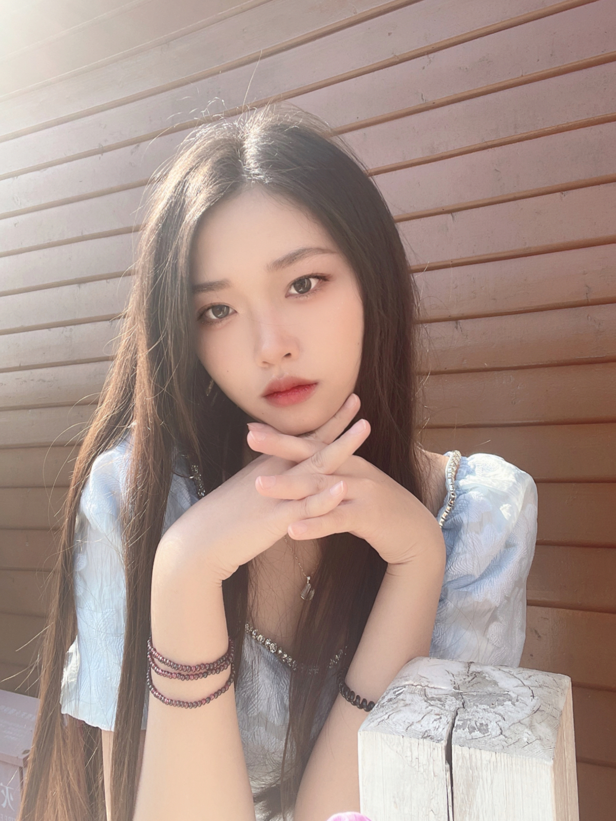 美女自拍_美女图片微信头像侧面