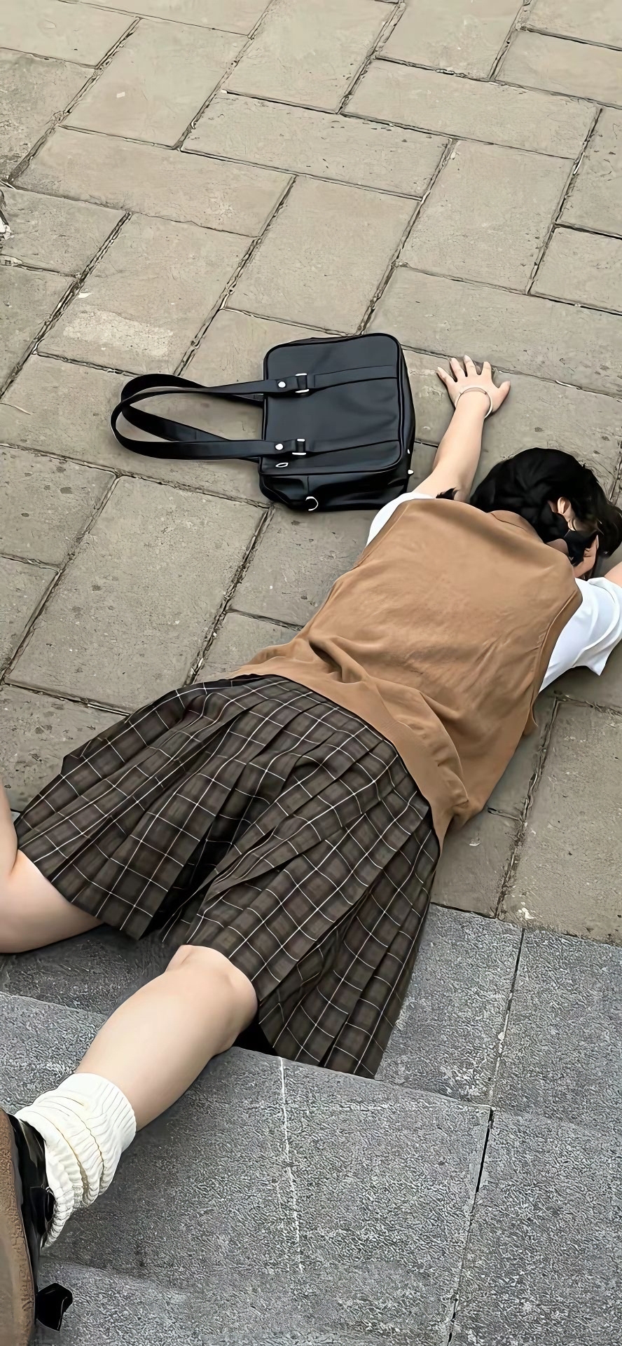 美女照片游泳卡通_美女头像甜美头像