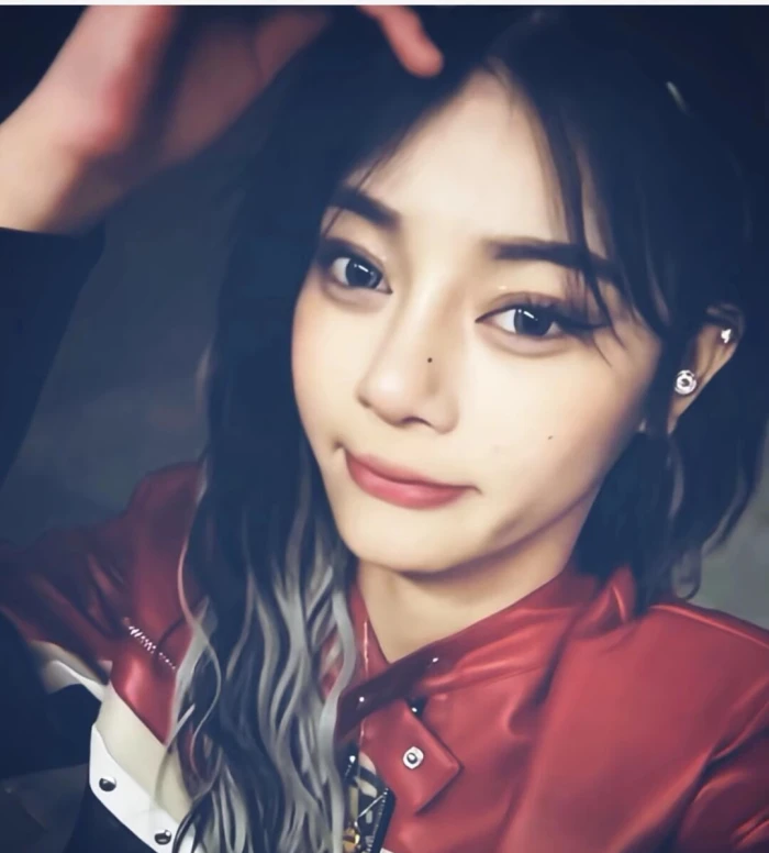 美女头像真人版好看_美女头像真人侧脸