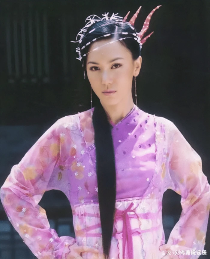 美女头像真人_美女壁纸手机壁纸图片身材养眼