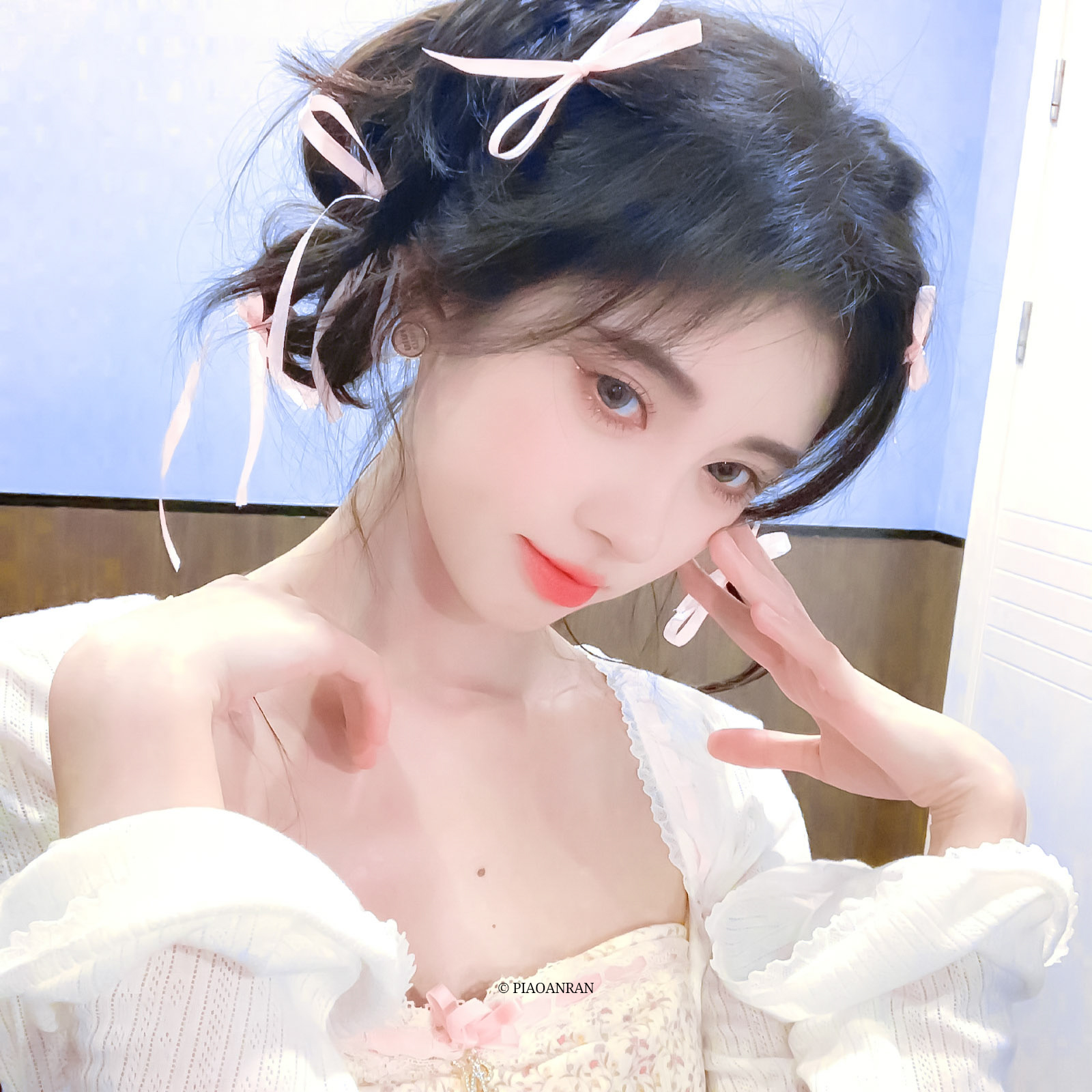 美女照片头像霸气_美女自拍