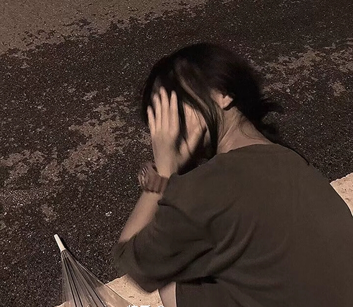 美女照片游泳写真壁纸_美女照片卡通教程