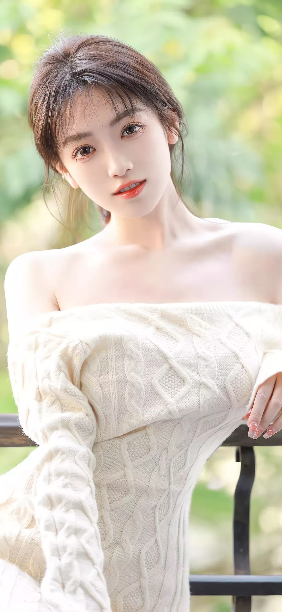 美女壁纸手机壁纸_美女自拍