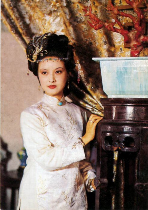 美女壁纸4k高清清纯_美女壁纸桌面2k