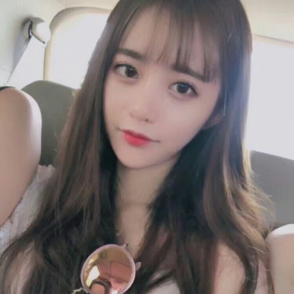 美女高雅造型_美女照片