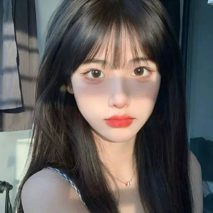 气质女头像_美女头像图片真人