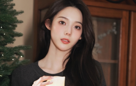 冯琬贺美女壁纸_美女头像真人