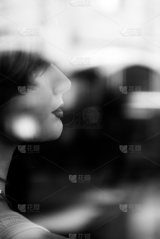 路人视角下的李一桐也非常美_美女图片微信头像背影酷霸气