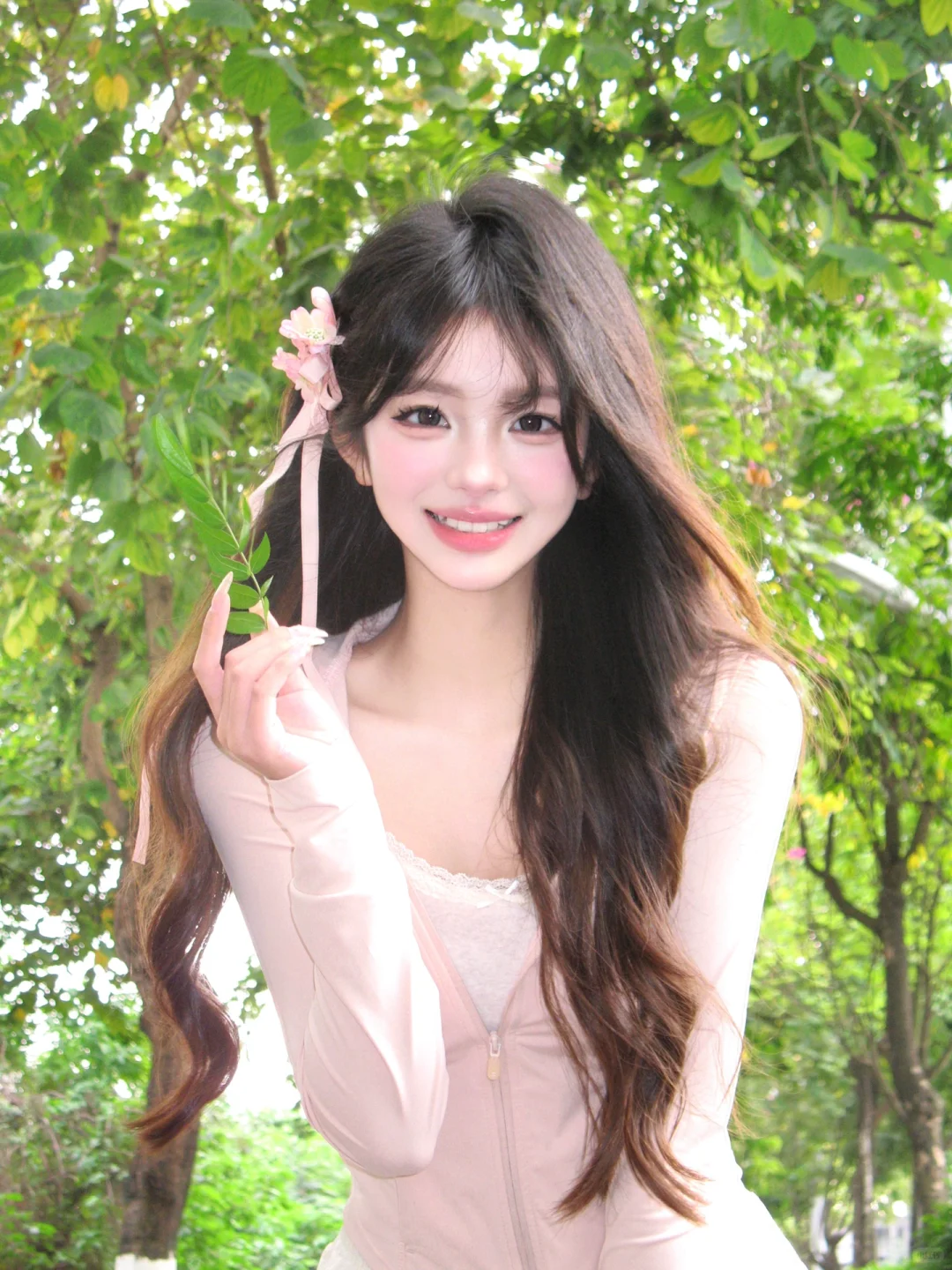 三八妇女节双重曝光女性剪影背景_美女图片微信头像侧脸