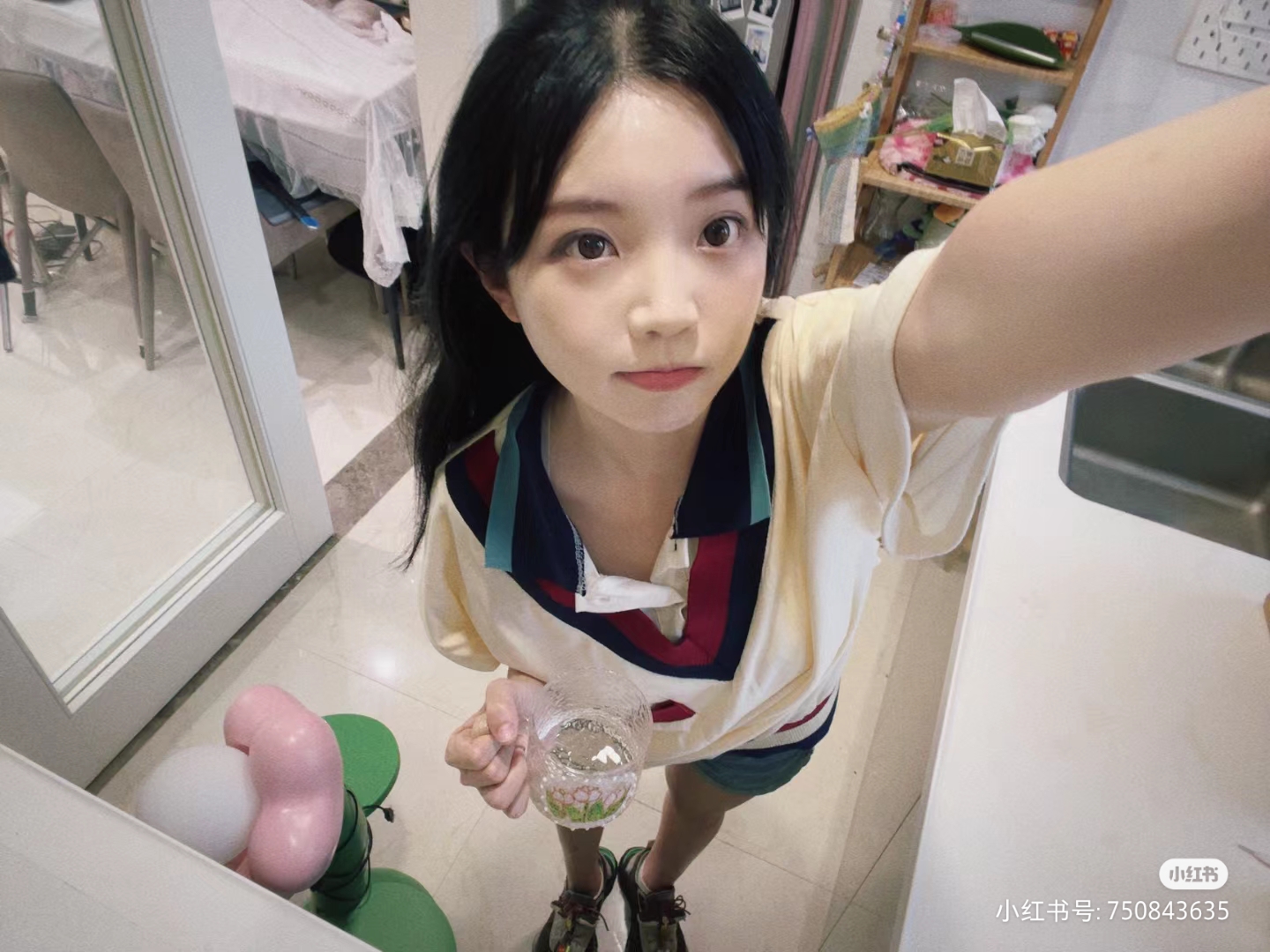 七夕情人节自拍晒照简约风模板_美女壁纸抖音