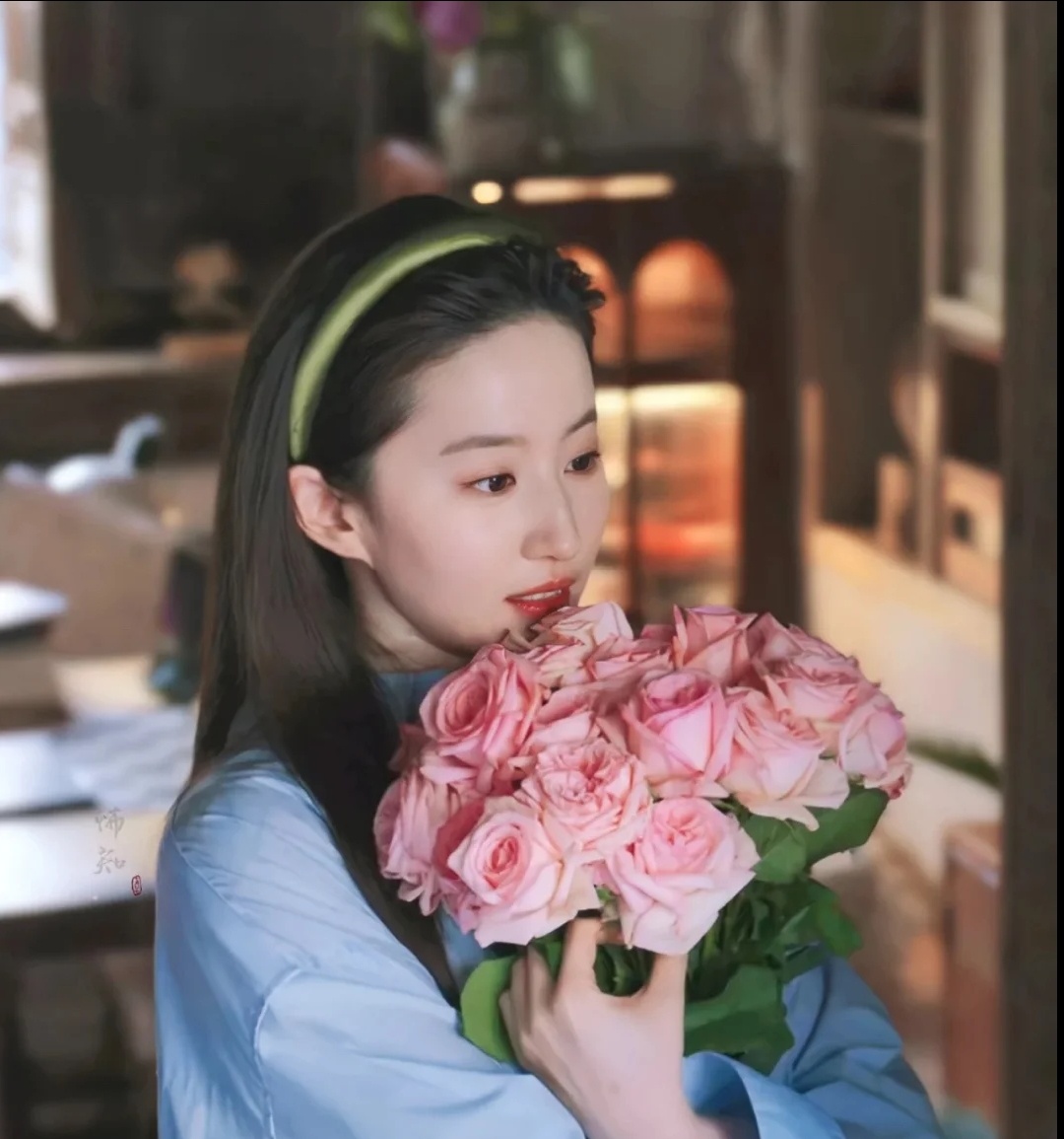 一百个大不刘头像_美女图片微信头像侧脸