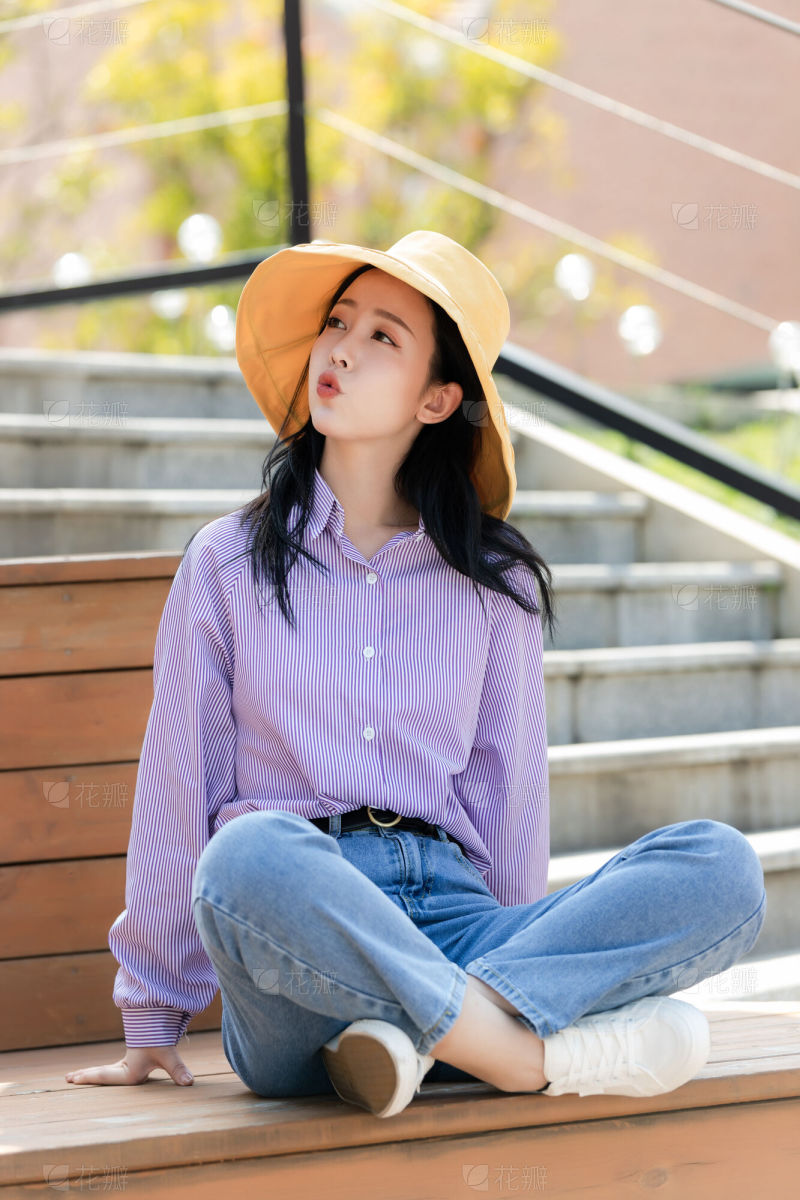 母亲节通用粉色母亲轮廓背景渐变鲜花图片_美女壁纸