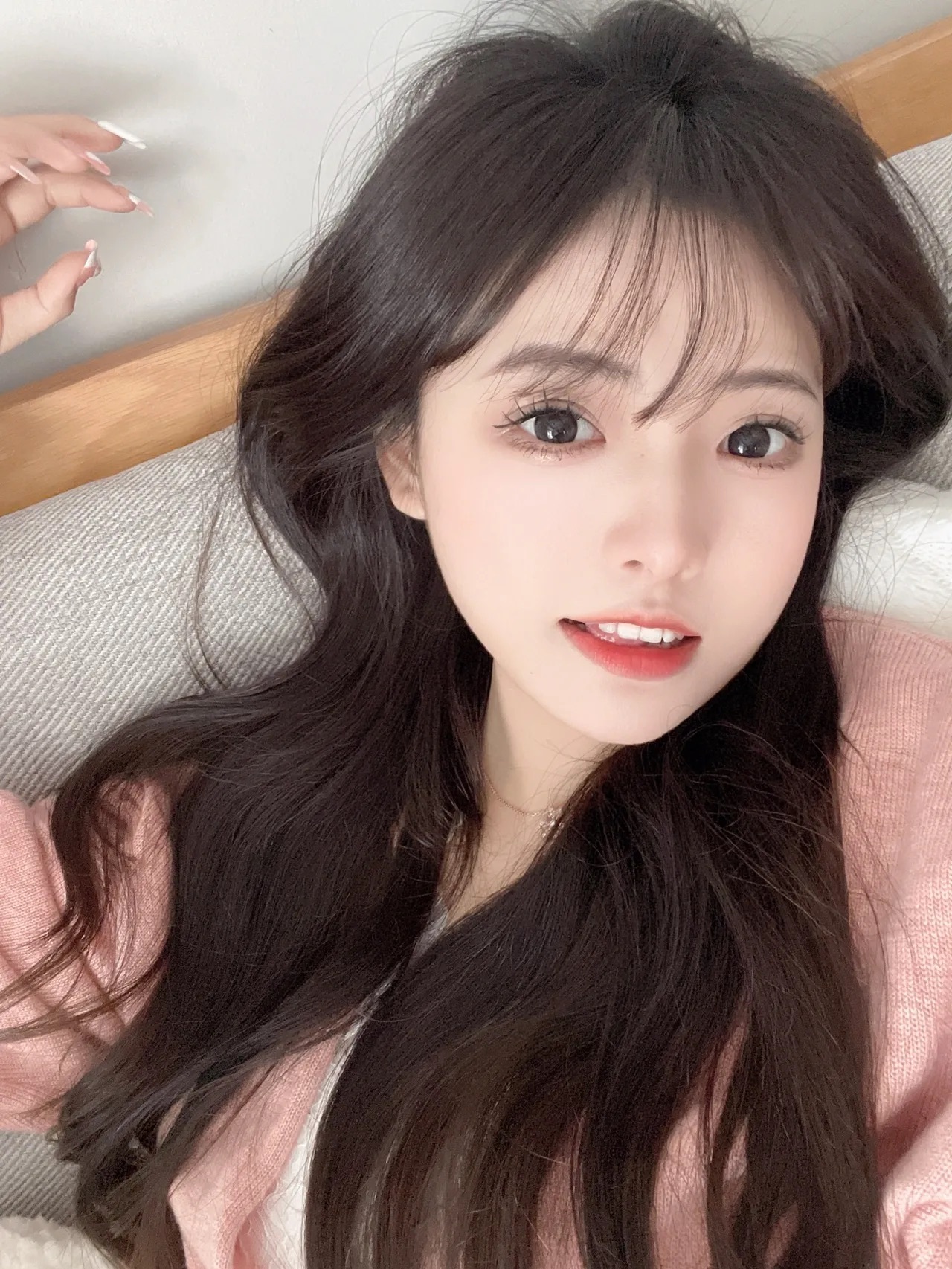 晒照相册时尚简约竖版视频_美女照片