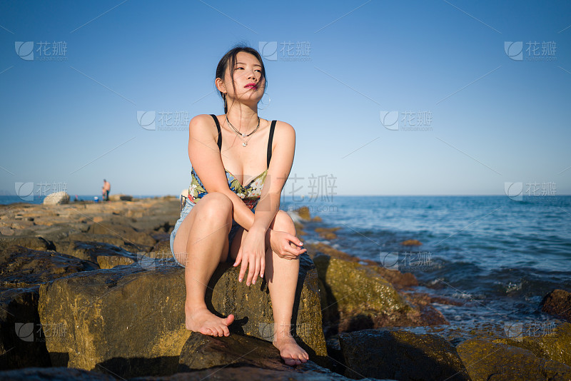 描边工具模板_美女壁纸4k高清清纯