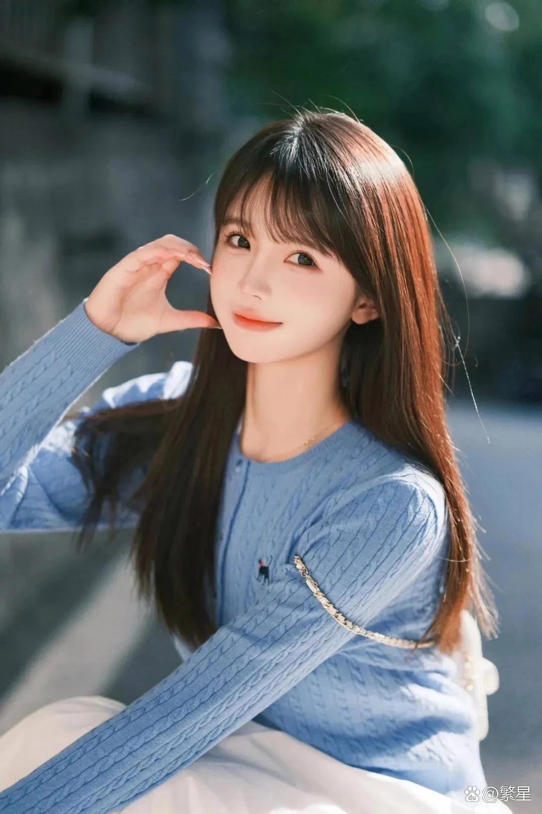 生成欧美风美女正脸阳光明媚_美女照片