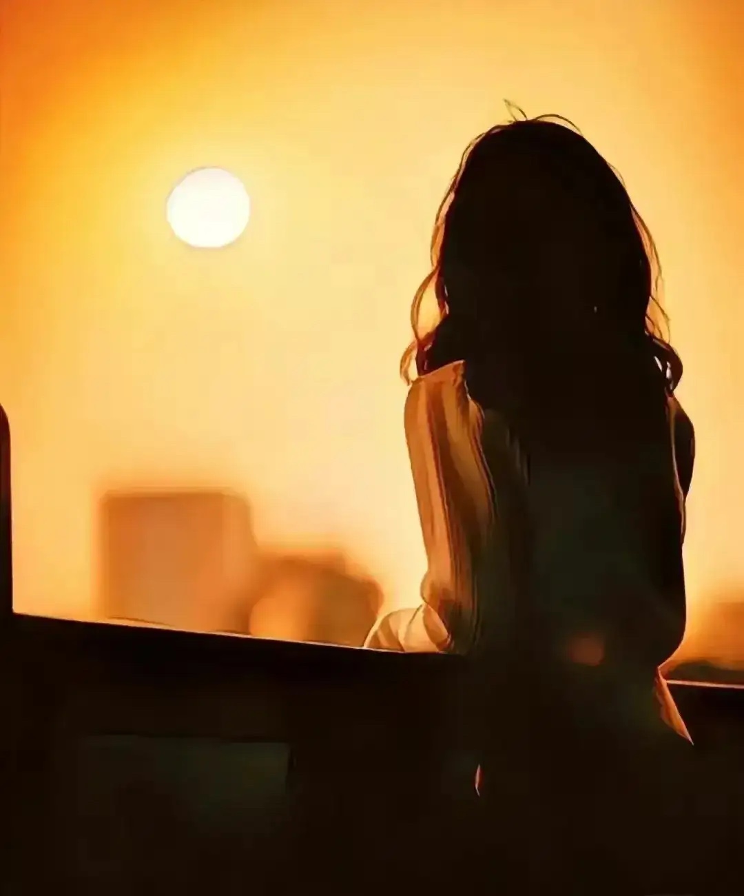 卡通感教育行业女人元素贴纸_美女自拍旅游头像