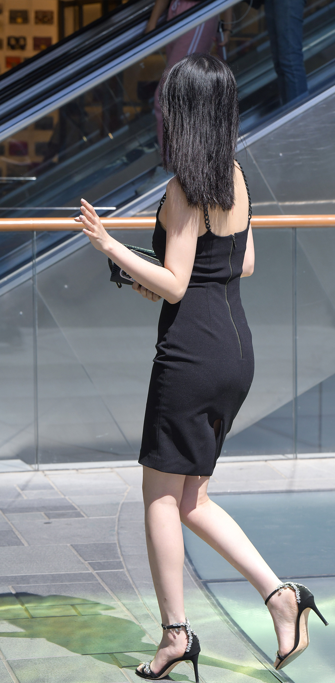 街拍时尚美女_美女照片