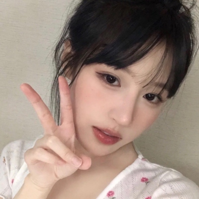 女头像_美女照片真人图片背面