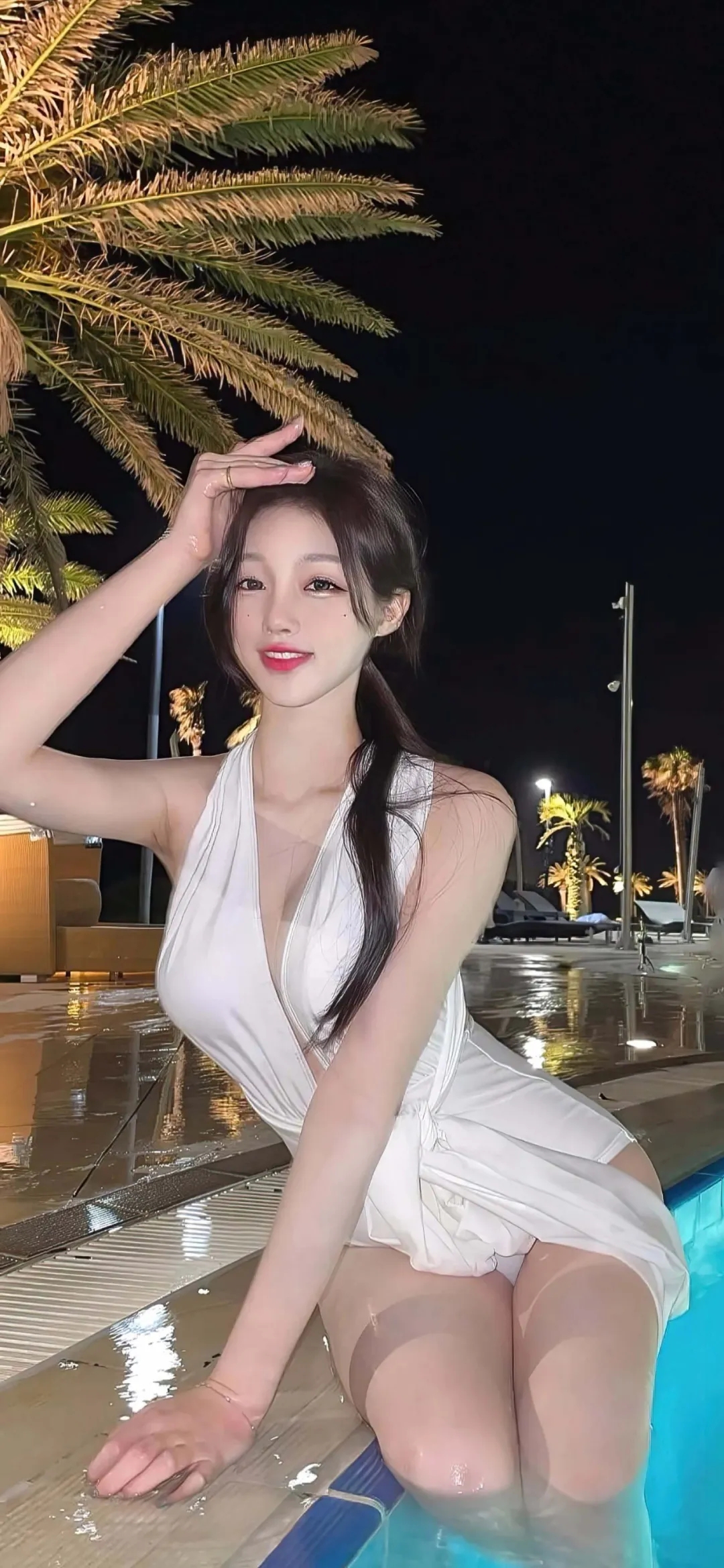 清纯人设崩塌引发热议美女自拍