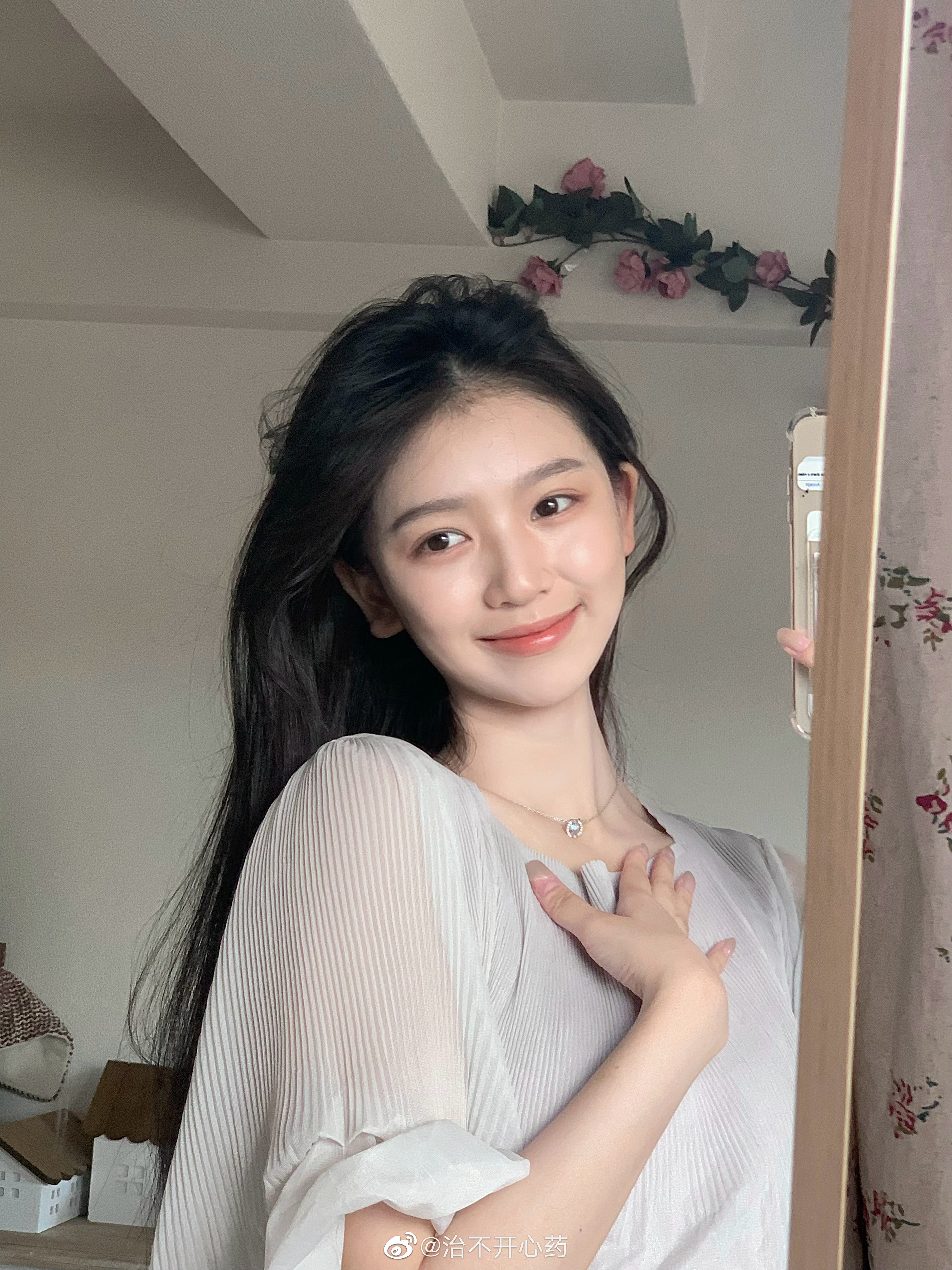 氛围感女生头像幼熙来自小红书网页版_美女壁纸4k高清清纯