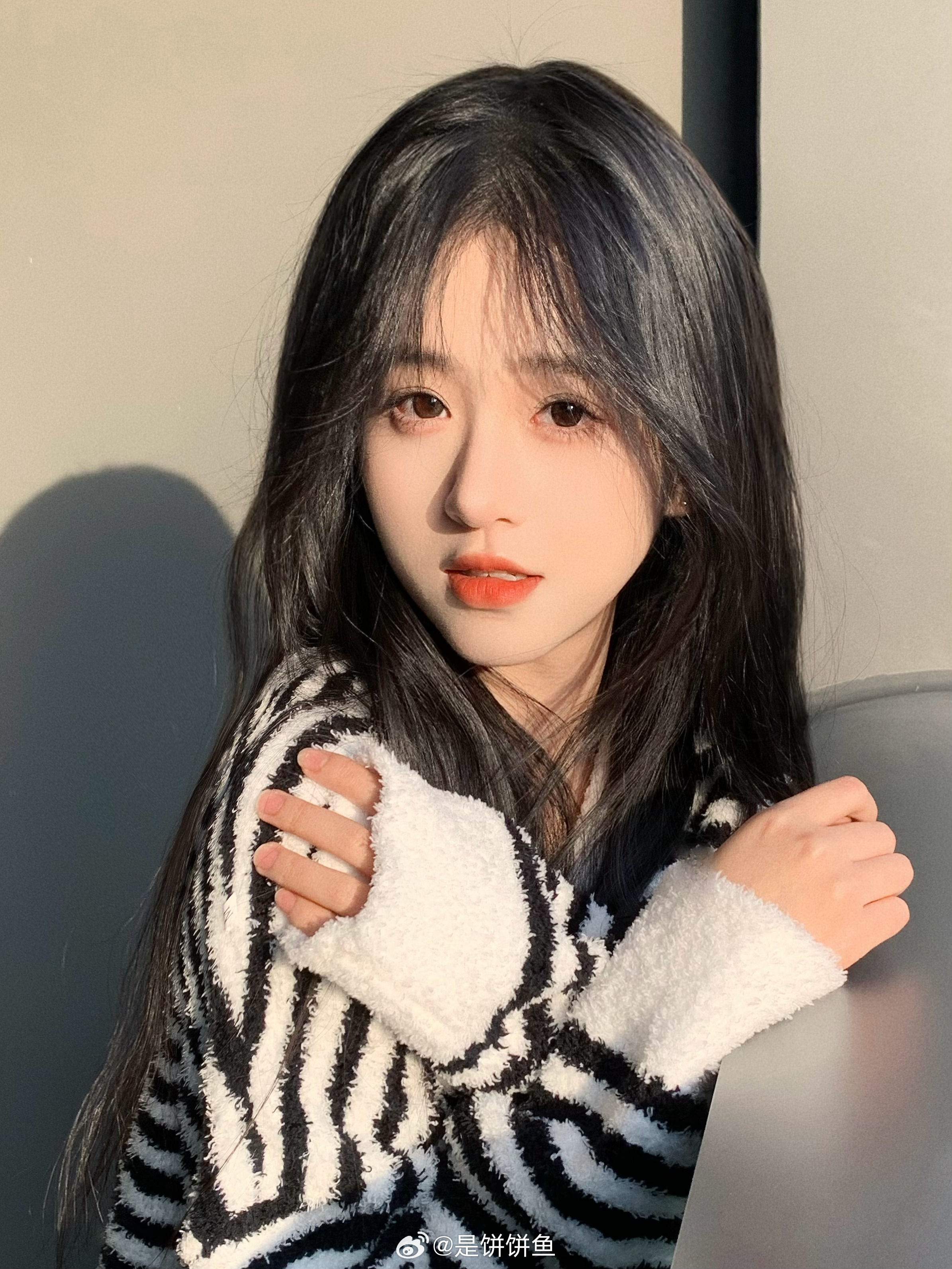 绝美女头真人女生头像_美女图片微信头像侧脸