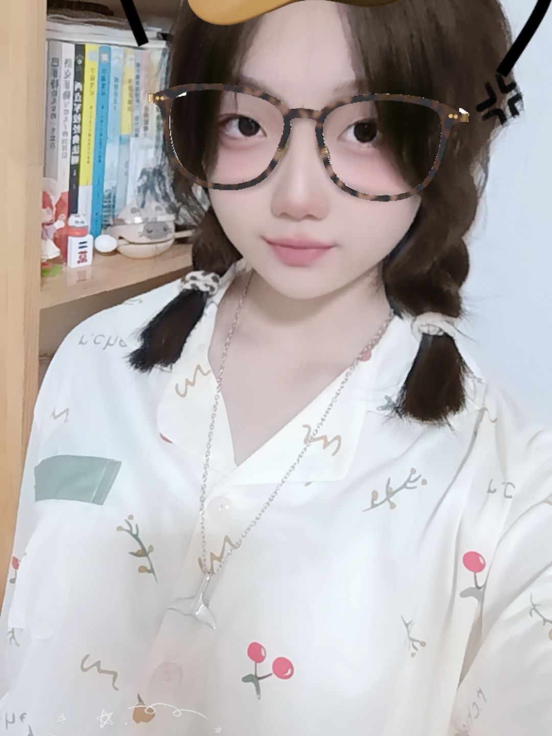 美女头像动漫_美女照片背影侧面唯美