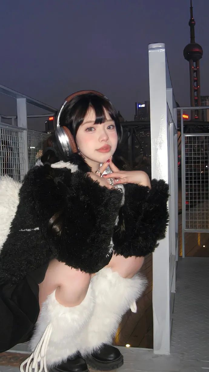 美女壁纸动漫_美女头像甜美可爱
