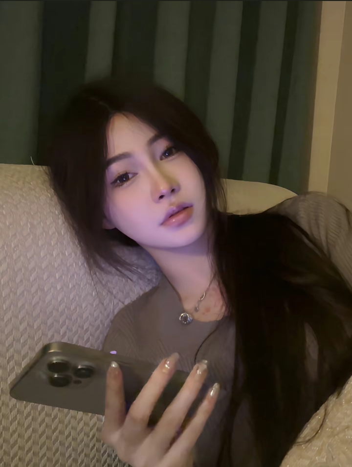 美女头像甜美_美女头像冷酷
