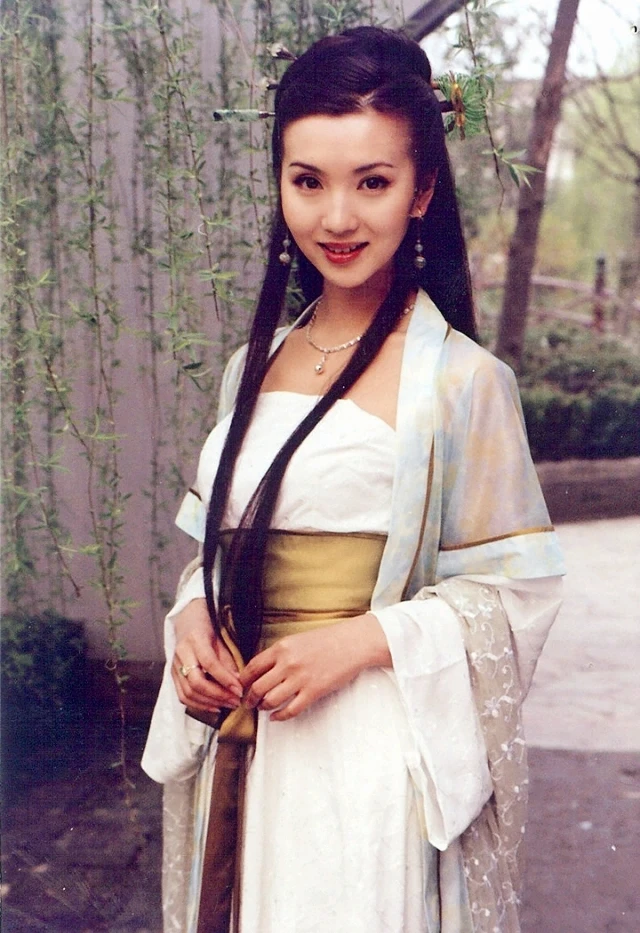 美女照片侧脸好看头像_美女头像照片