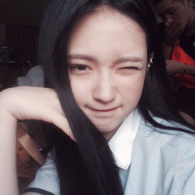 美女头像真人_美女照片手机挡脸头像