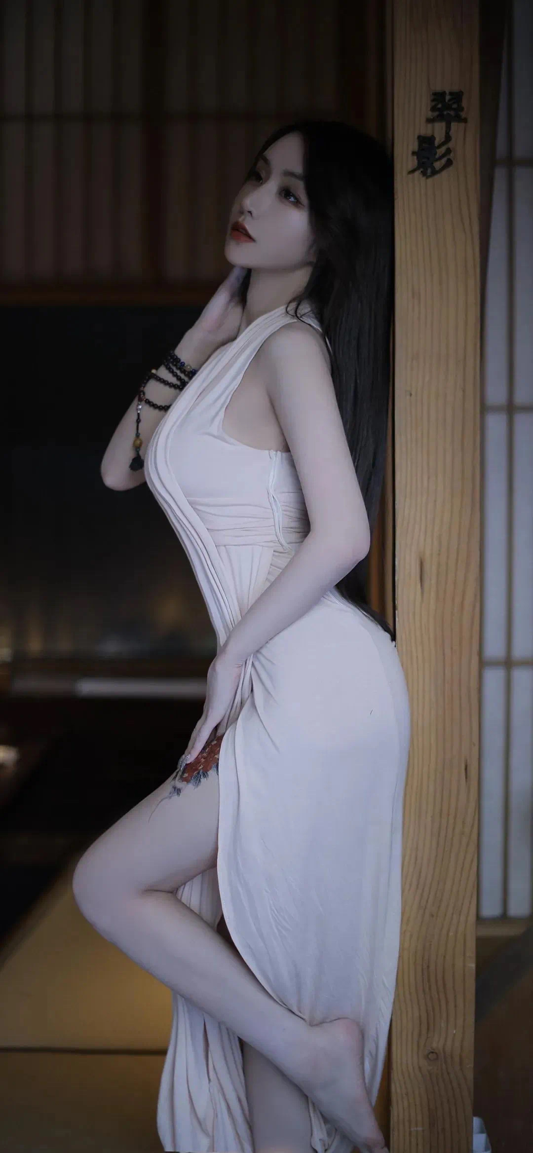 美女头像真人高冷_美女头像真人侧脸