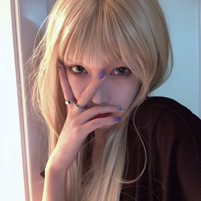 美女头像真人侧脸_美女头像真人版好看