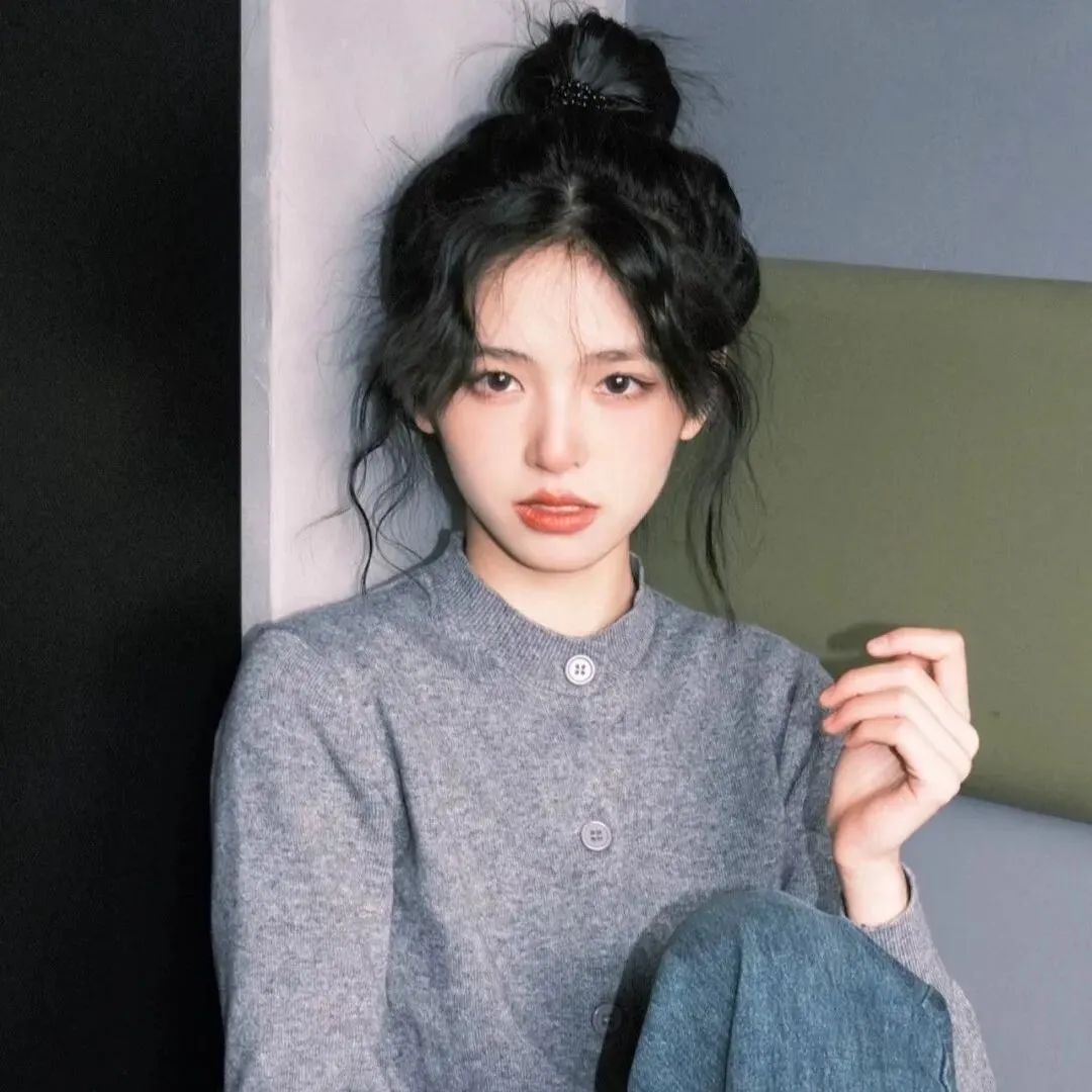 美女壁纸图片2025最新款_美女头像甜美可爱