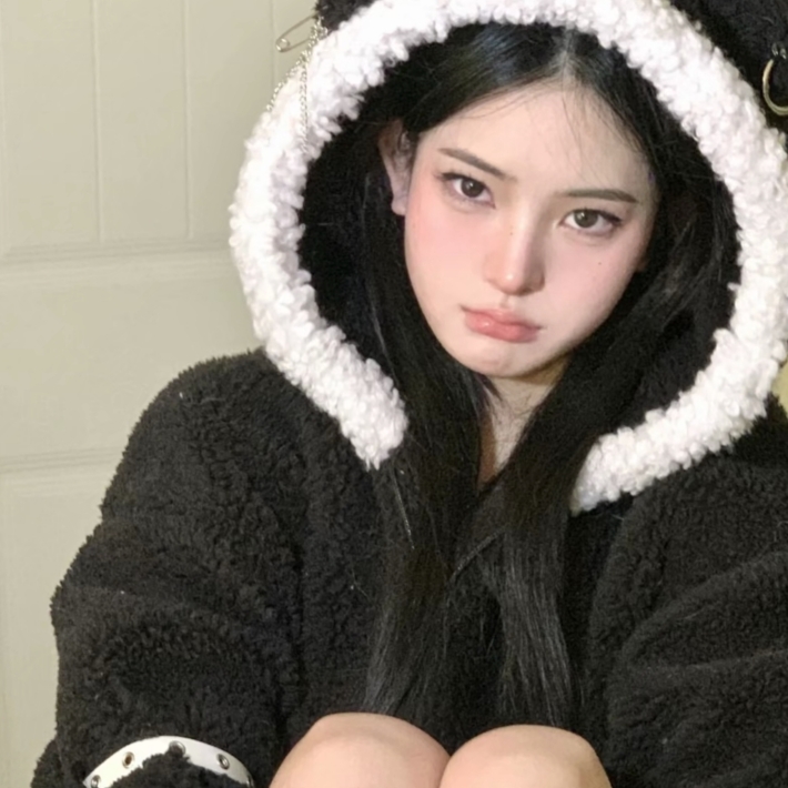 美女照片相册壁纸_美女头像真人侧脸