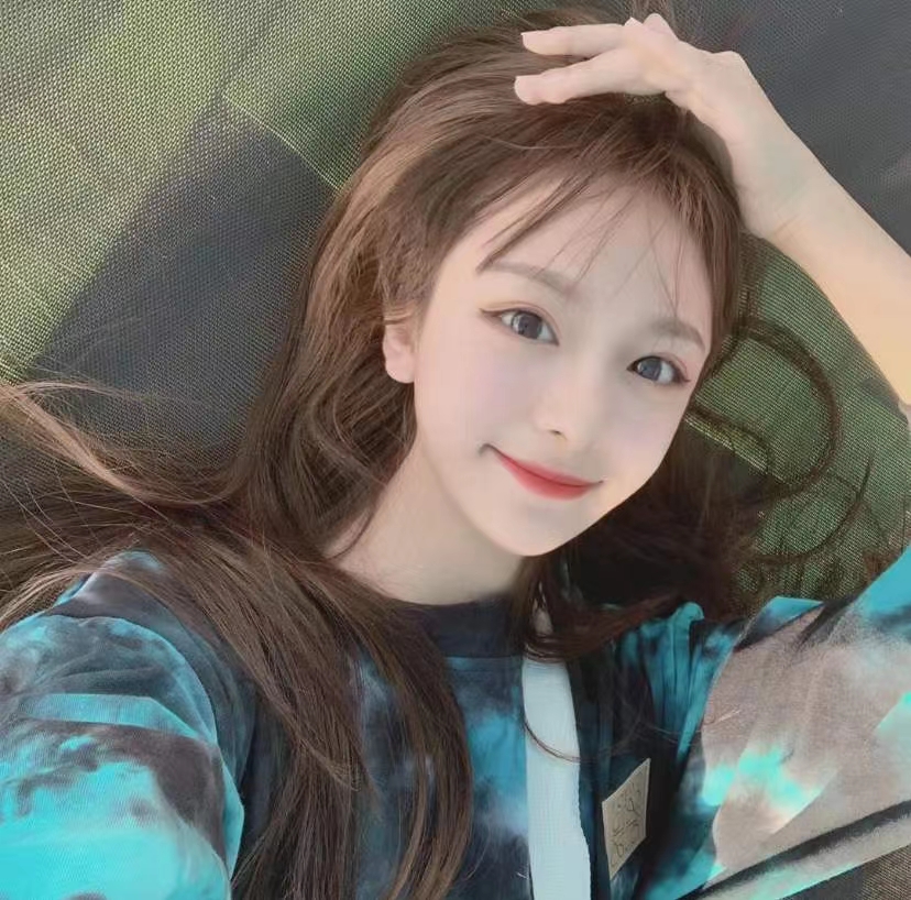 美女头像真人氛围感_美女自拍