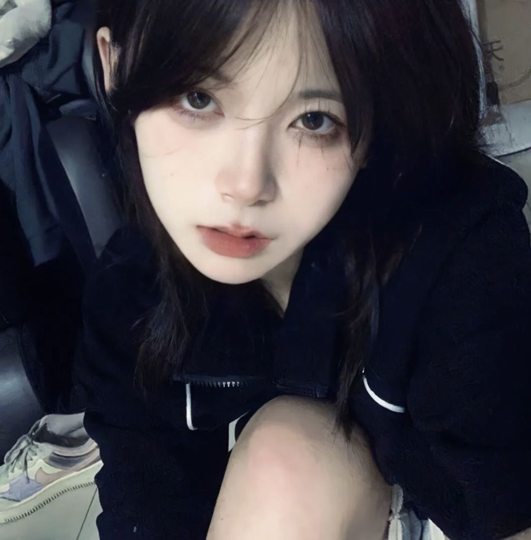 美女照片_美女高雅造型