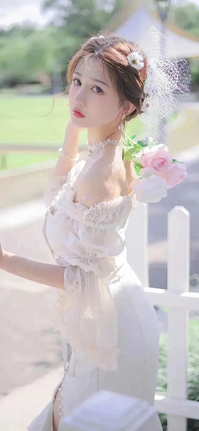 美女头像真人背影_美女头像真人头像高清