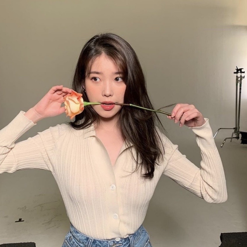 美女头像甜美_美女图片微信头像侧脸