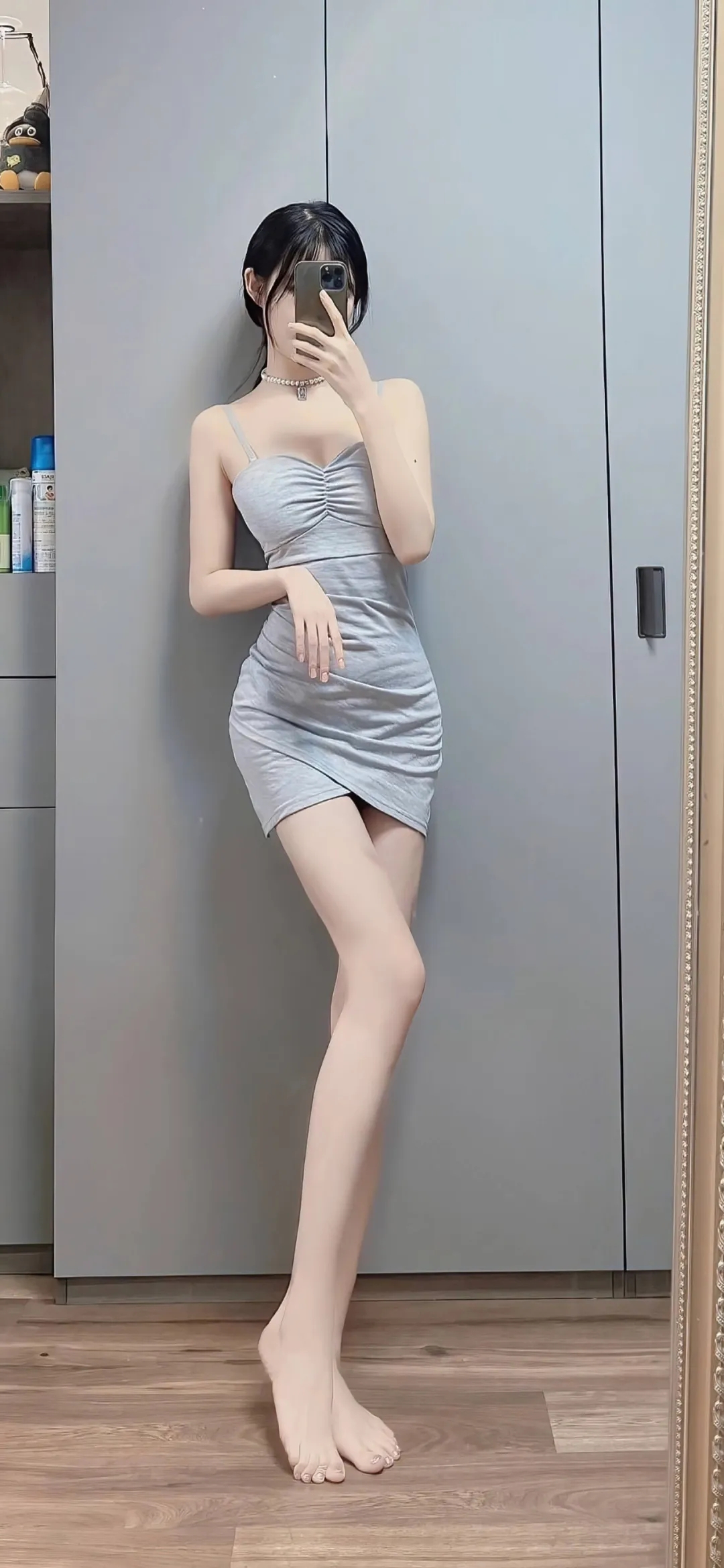 美女高雅造型_美女照片手机挡脸头像