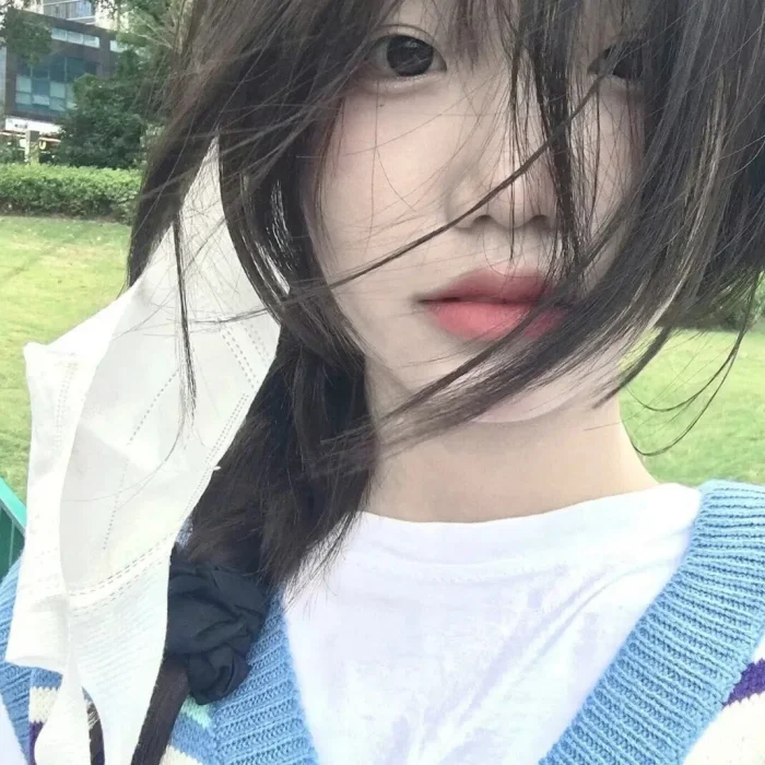 美女图片微信头像侧面_美女图片微信头像真人