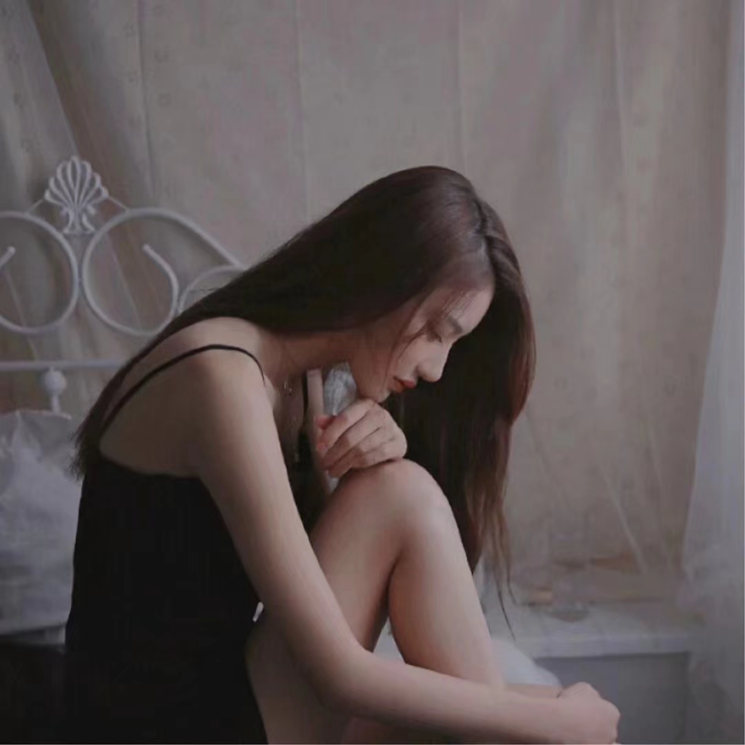美女照片手机挡脸头像_美女照片头像