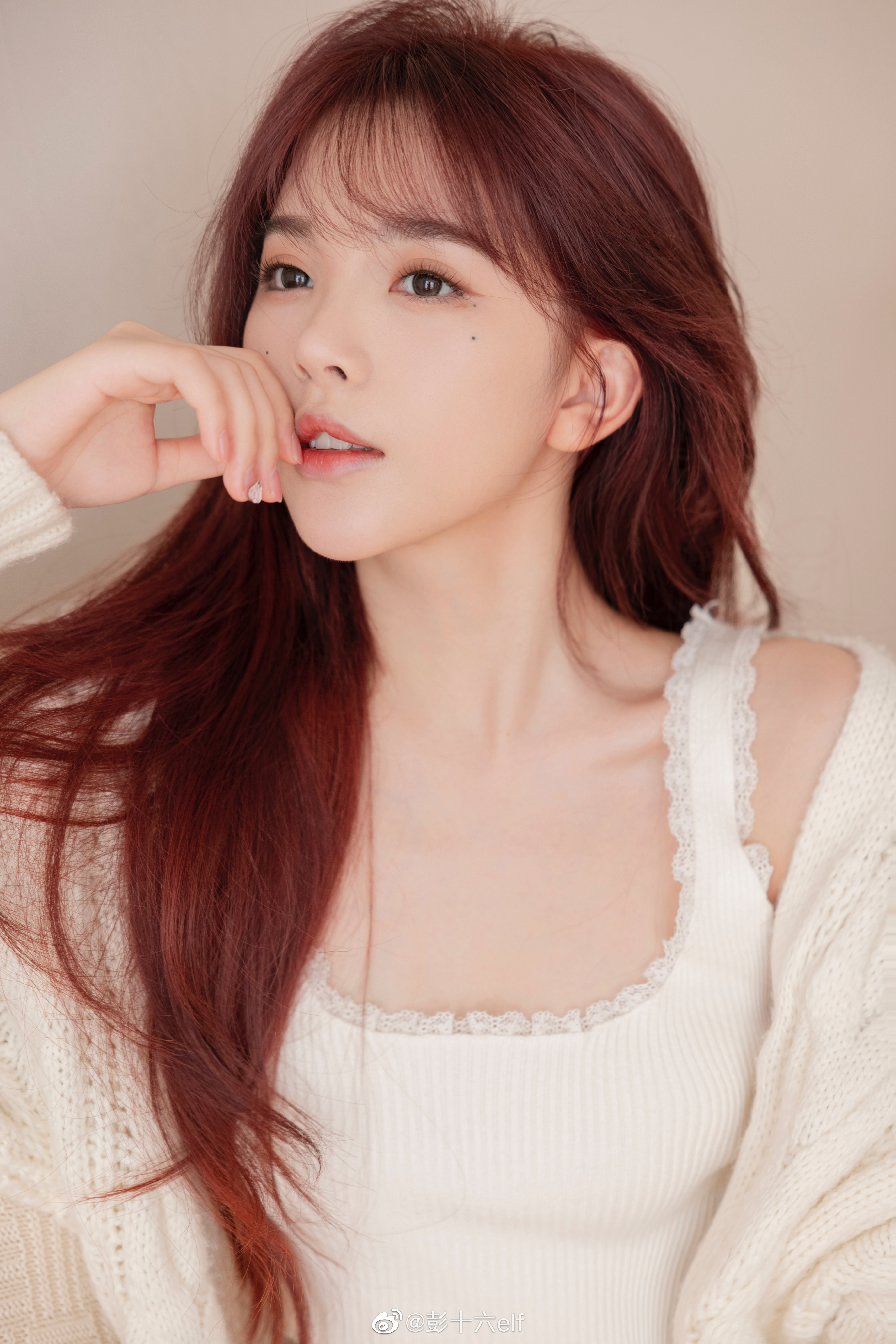 长发女偶像_美女头像真人