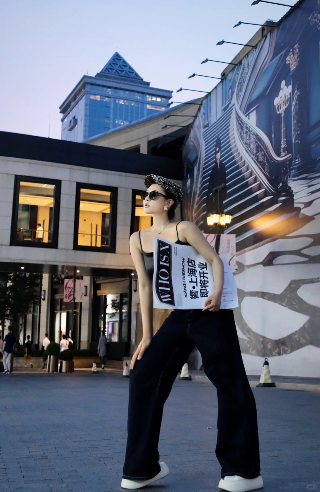 朴智彦时尚街拍美女穿搭长靴穿搭芭比街拍穿搭_美女时尚街拍