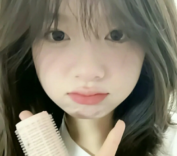 美女头像外国_美女自拍