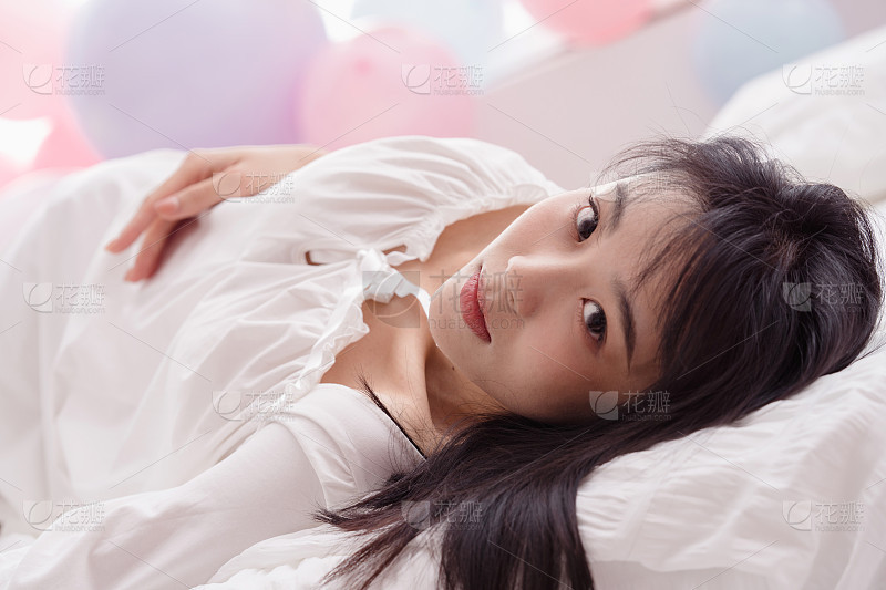 简约祝福祝愿鼓励正能量电脑壁纸_美女图片微信头像侧脸